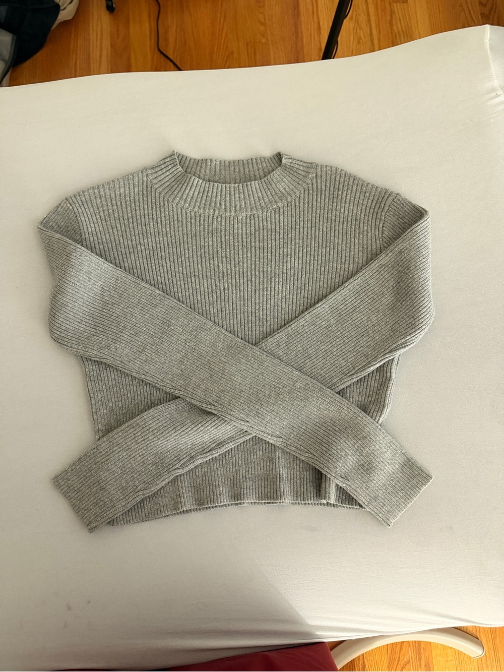 Brandy Melville Light Gray Ribbed Crewneck Sweater